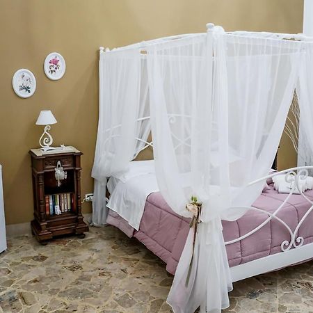 Il Mari Panzió Taranto Kültér fotó