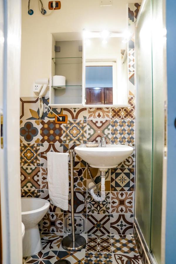 Il Mari Panzió Taranto Kültér fotó