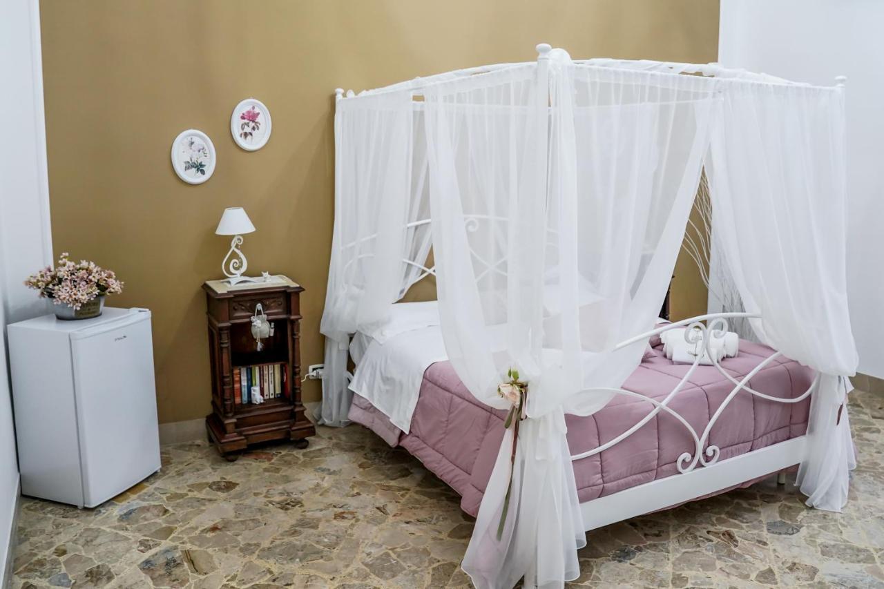 Il Mari Panzió Taranto Kültér fotó